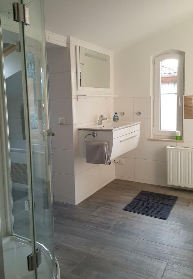 Ferienwohnung "Burgblick" An der Schmucke Buitenkant foto